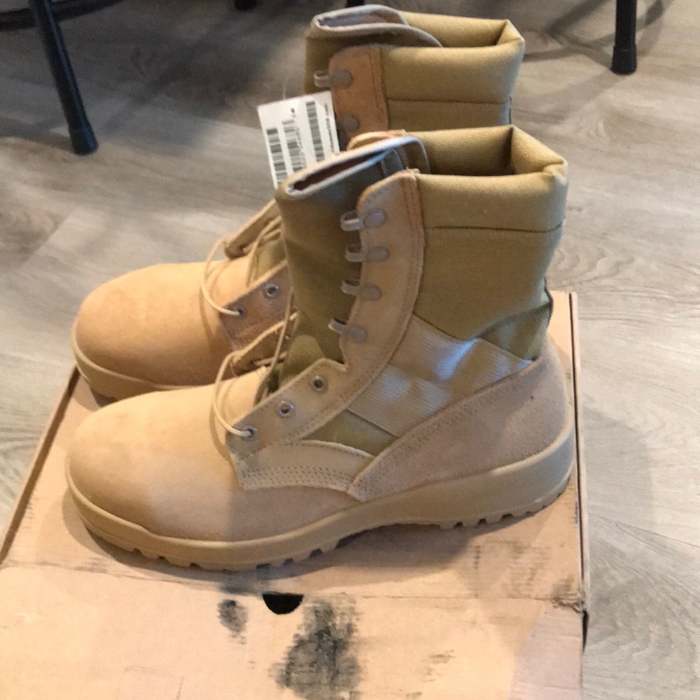 Steel Toe Vibram Combat Boots!